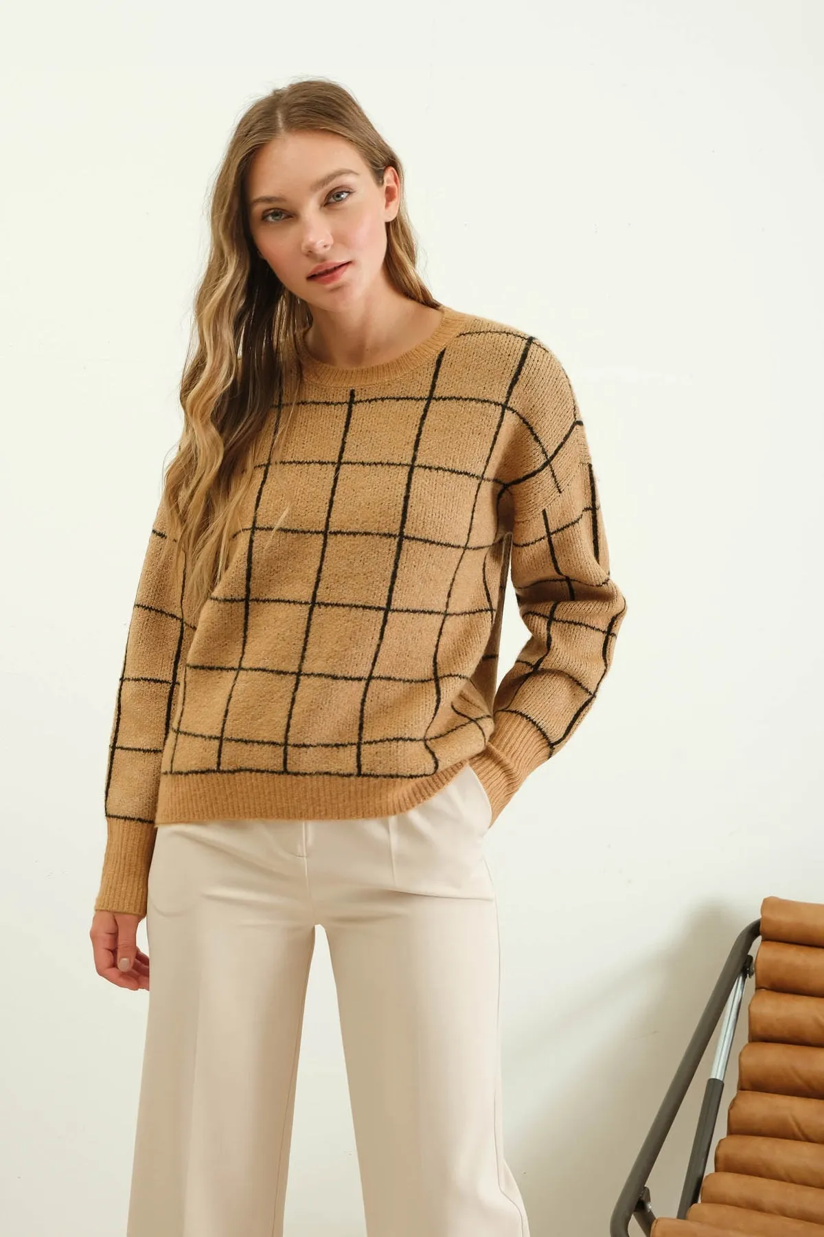 Carol Long Sleeve Relaxed Fit Crewneck Pullover Sweater