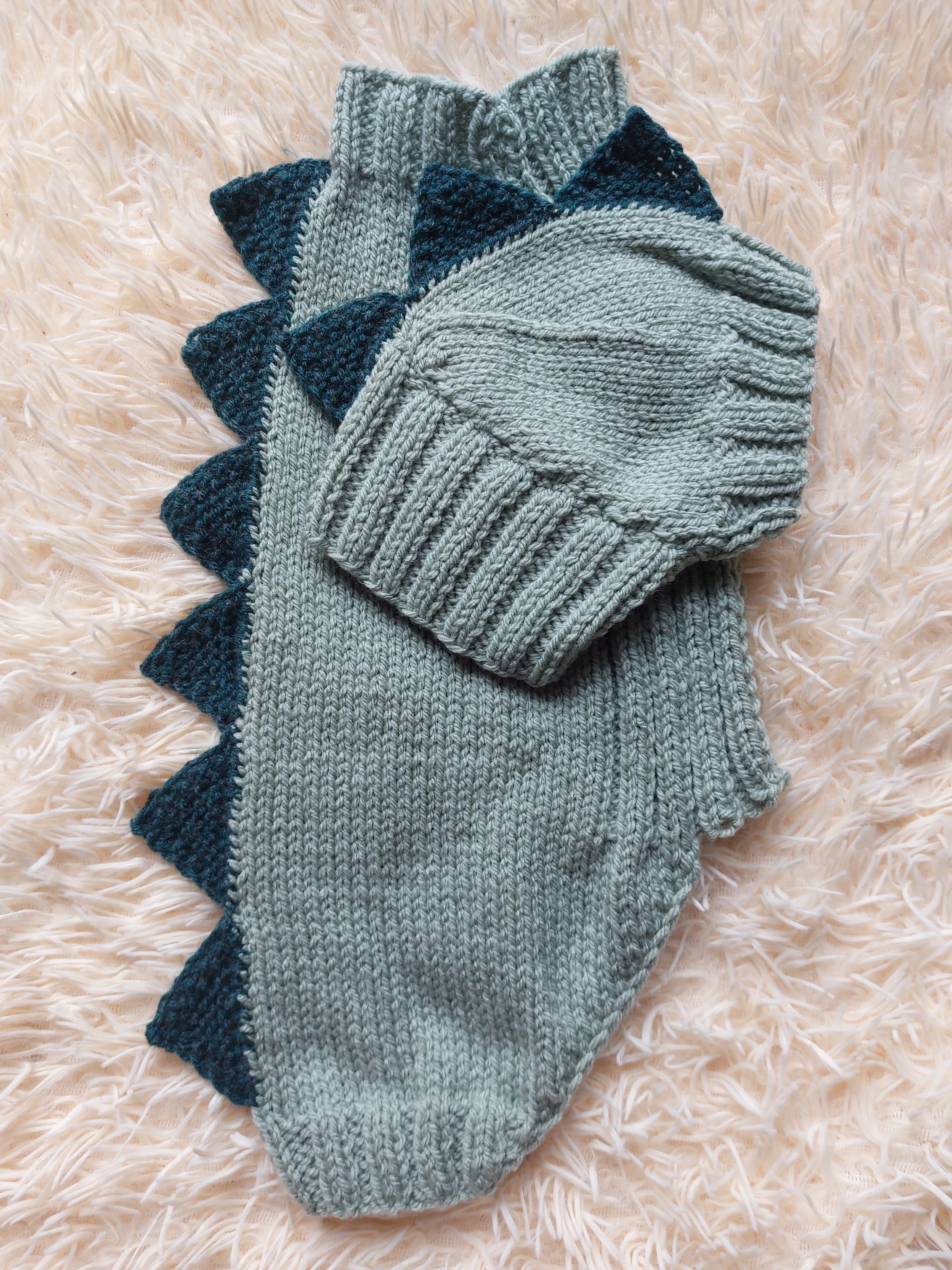 Dragon Dinosaur Winter Dog Clothes Costume Jumper and Hat