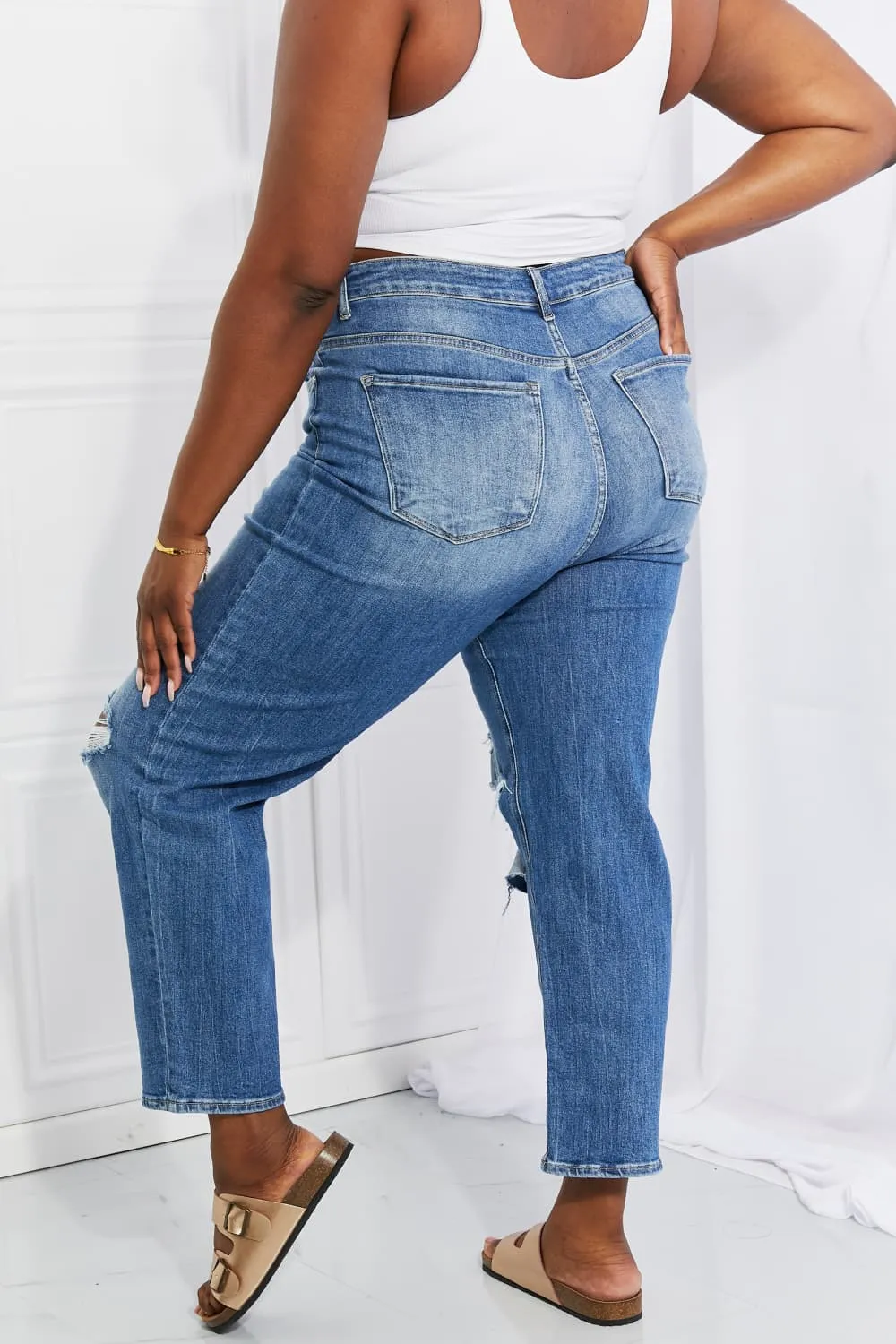 Ezra High Rise Relaxed Jeans In Stock